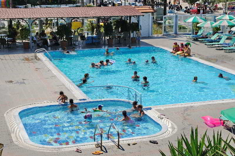 Aparthotel Akti Dimis 2*