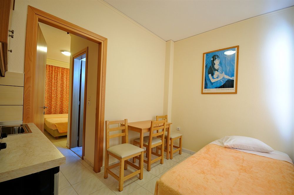 Aparthotel Akti Dimis 2*